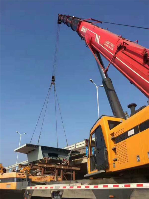 秦皇岛市浅谈起重机吊钩的作业速度