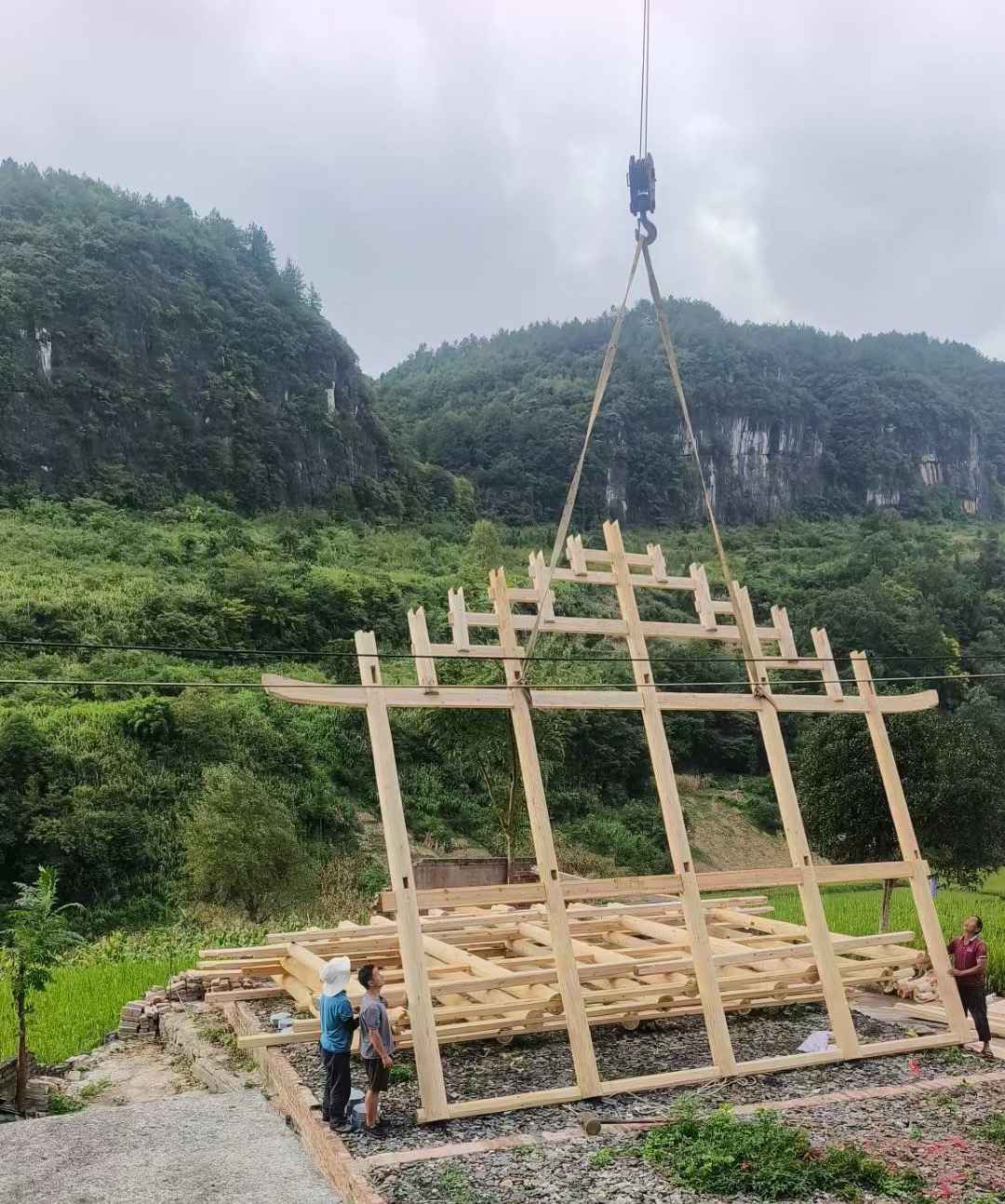 秦皇岛市汽车吊出租公司怎么保证发动机散热问题